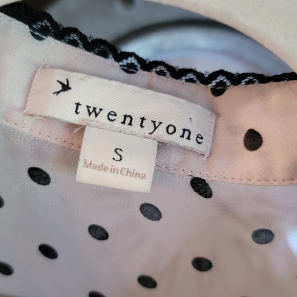 Top - Picture 3 of 3